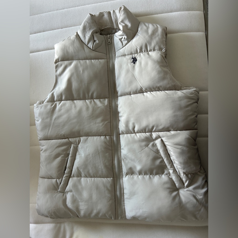 U.S. Polo Assn. Womens Cream Puffer Vest